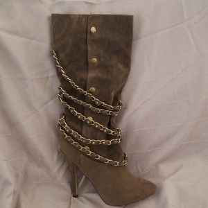 Bakers Brand mid calf tall boot